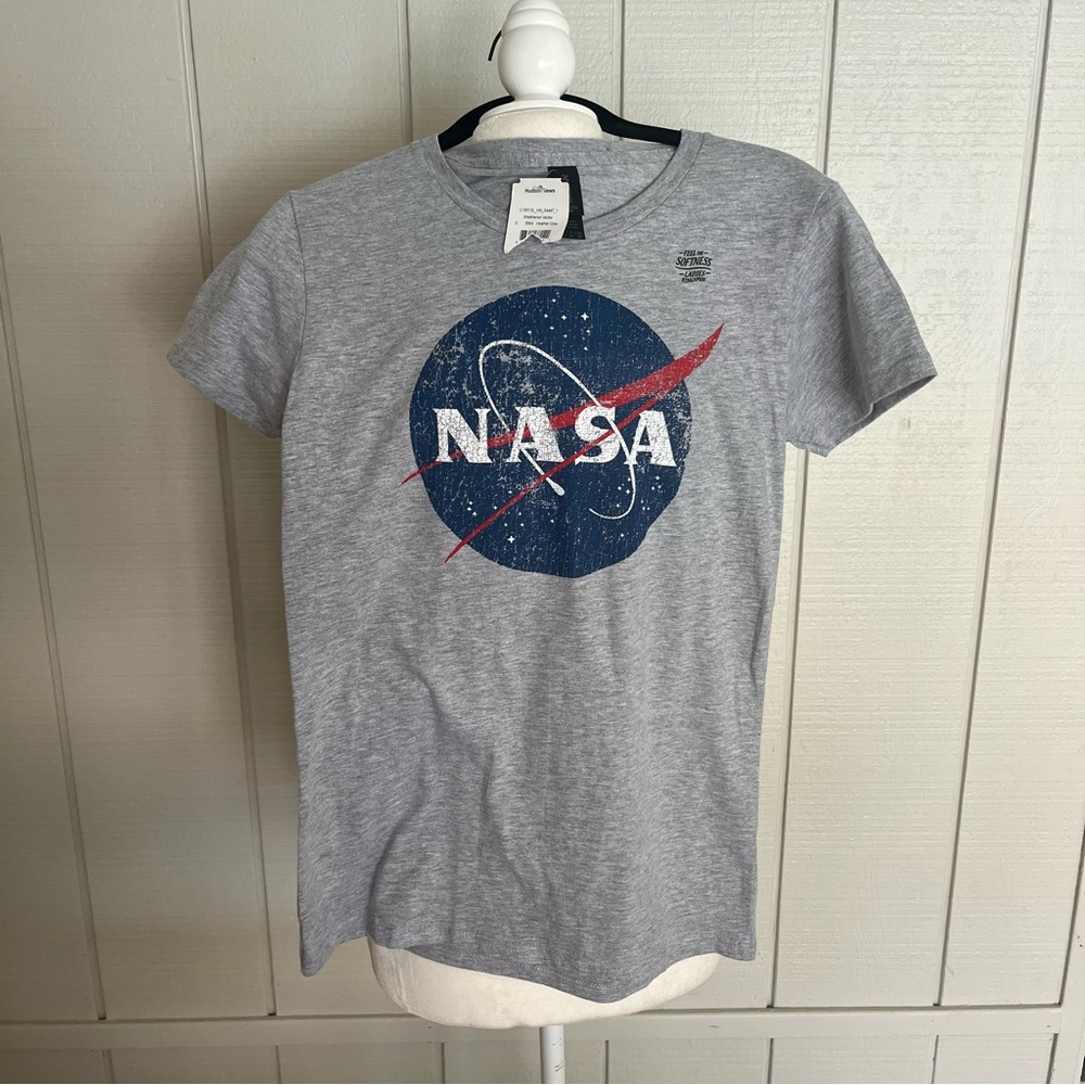 NWT NASA Top